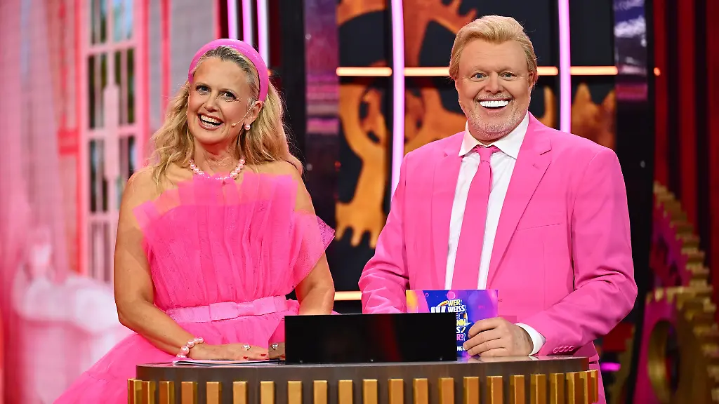 Barbara Schöneberger und Stefan Raab sind für jede Verwandlung zu haben - Quelle RTL Raab Entertainment Willi Weber